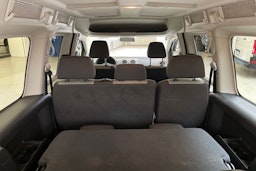 sininen Volkswagen Caddy Maxi 2014 kuva 14.
