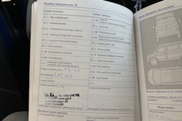 sininen Volkswagen Caddy Maxi 2014 kuva 22.