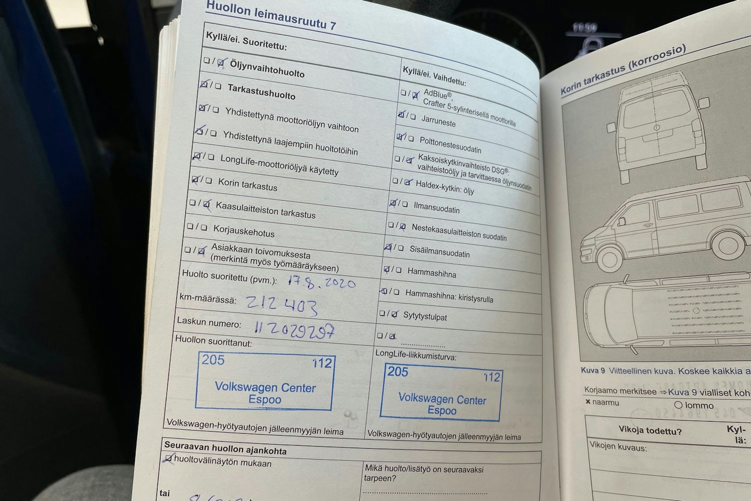 sininen Volkswagen Caddy Maxi 2014 kuva 23.