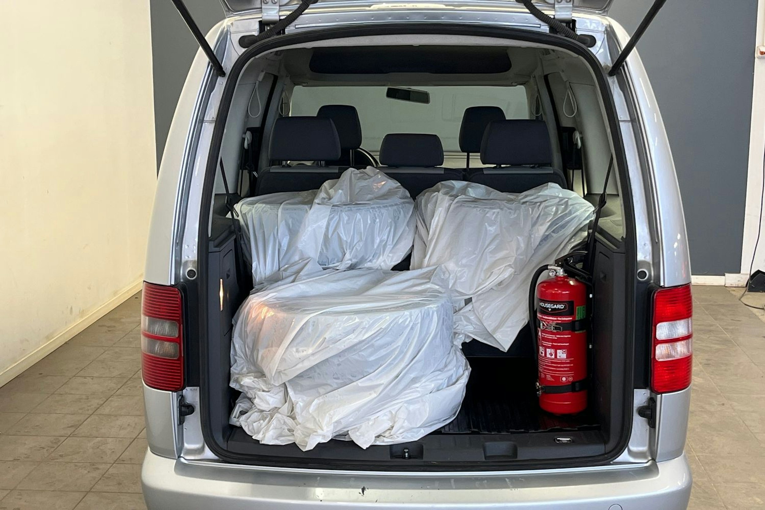 Hopea Volkswagen Caddy Maxi 2014 kuva 14.