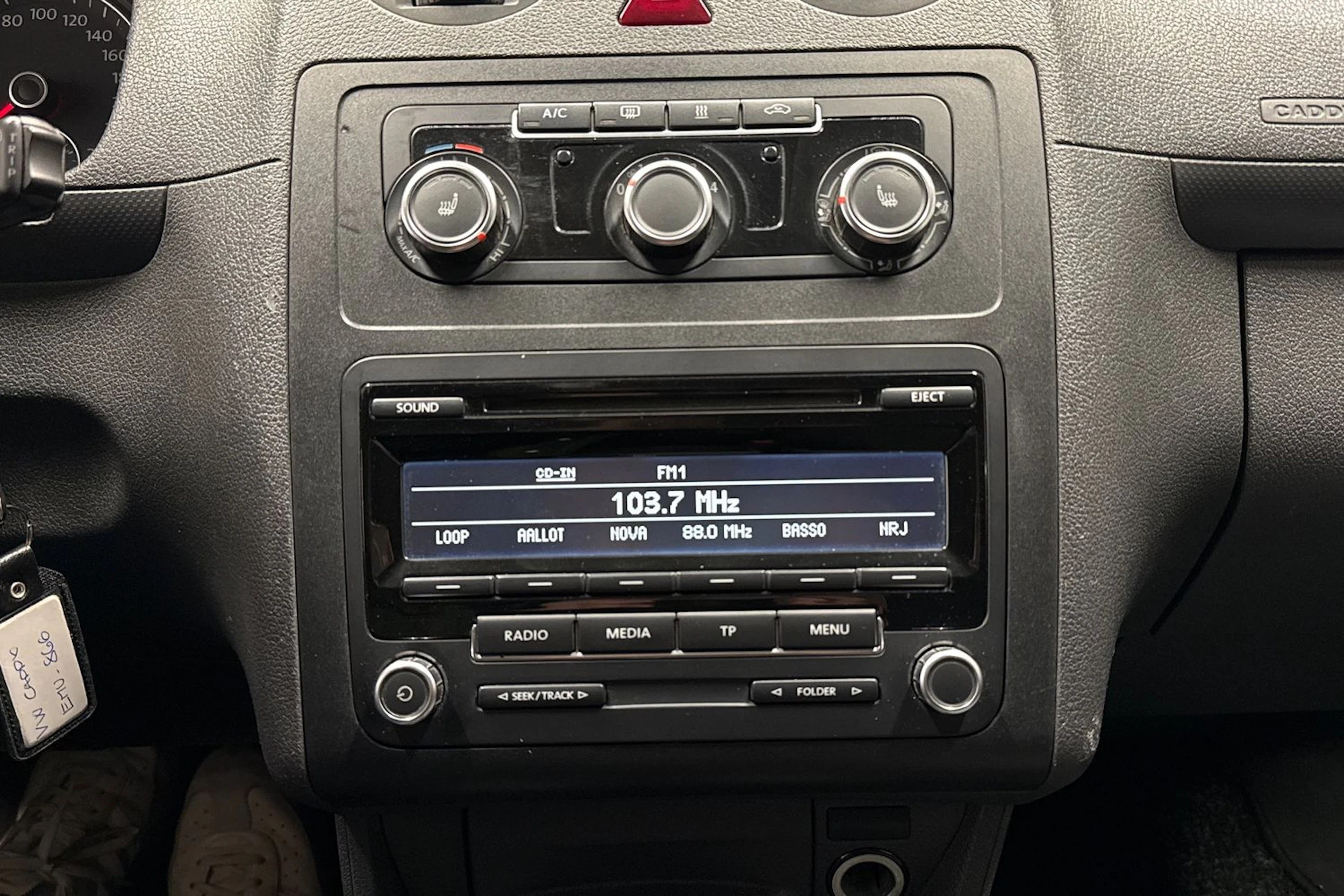 Musta Volkswagen Caddy Maxi 2014 kuva 20.