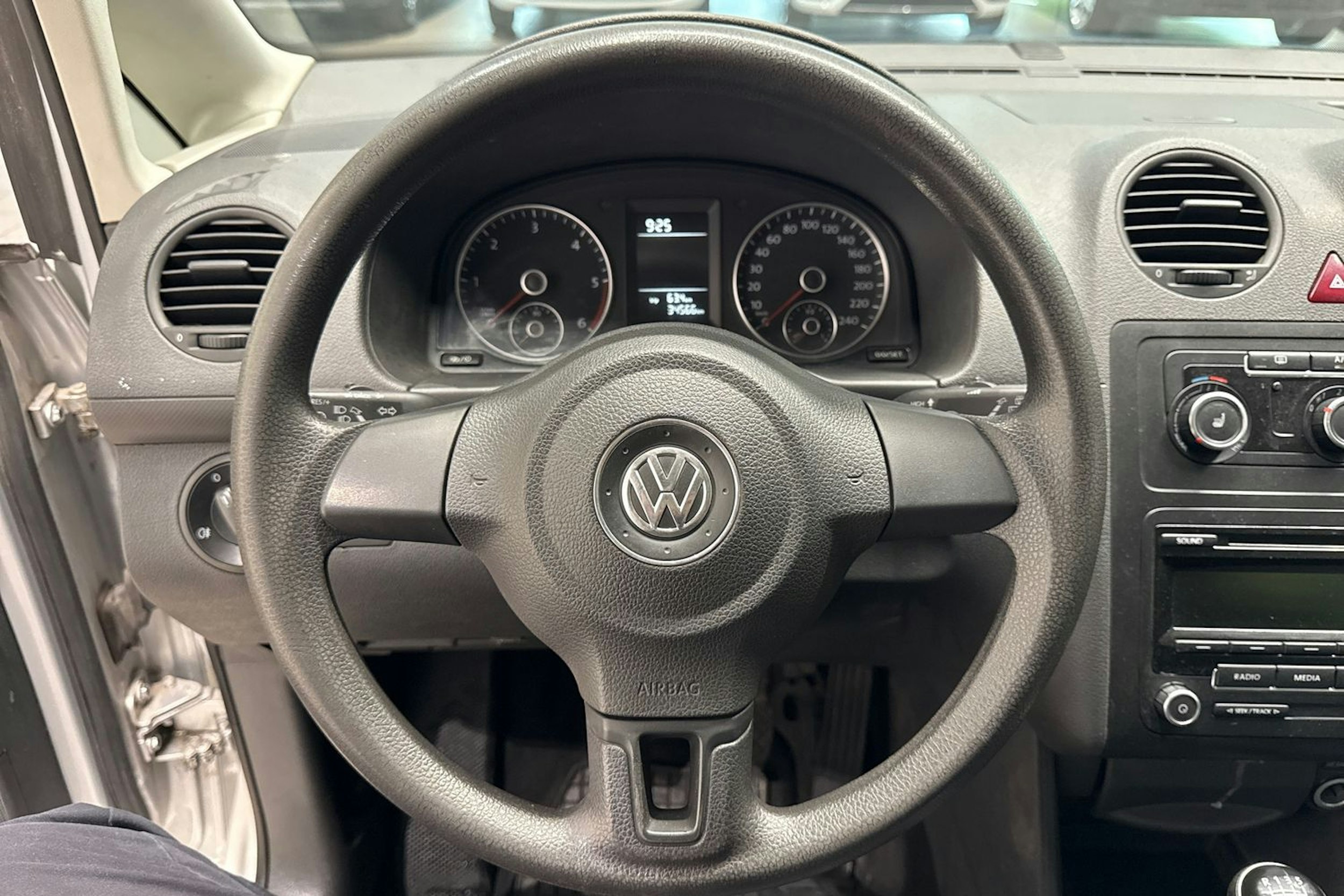hopea Volkswagen Caddy Maxi 2014 kuva 16.