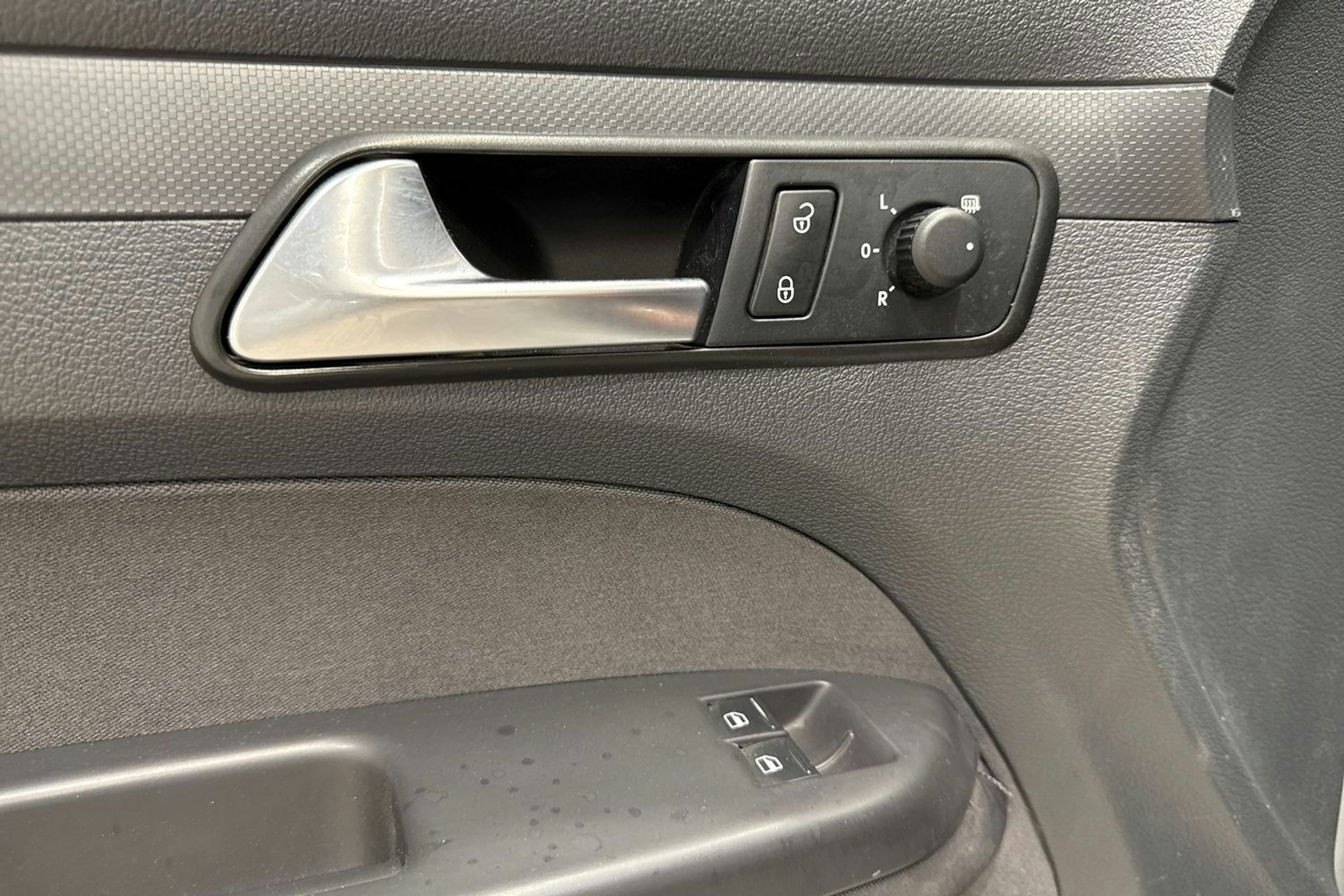 hopea Volkswagen Caddy Maxi 2014 kuva 18.