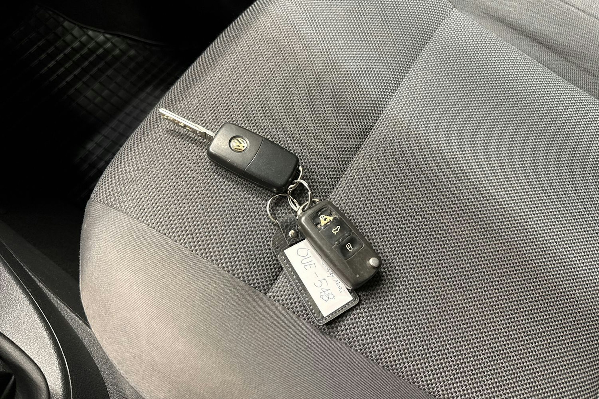 hopea Volkswagen Caddy Maxi 2014 kuva 21.