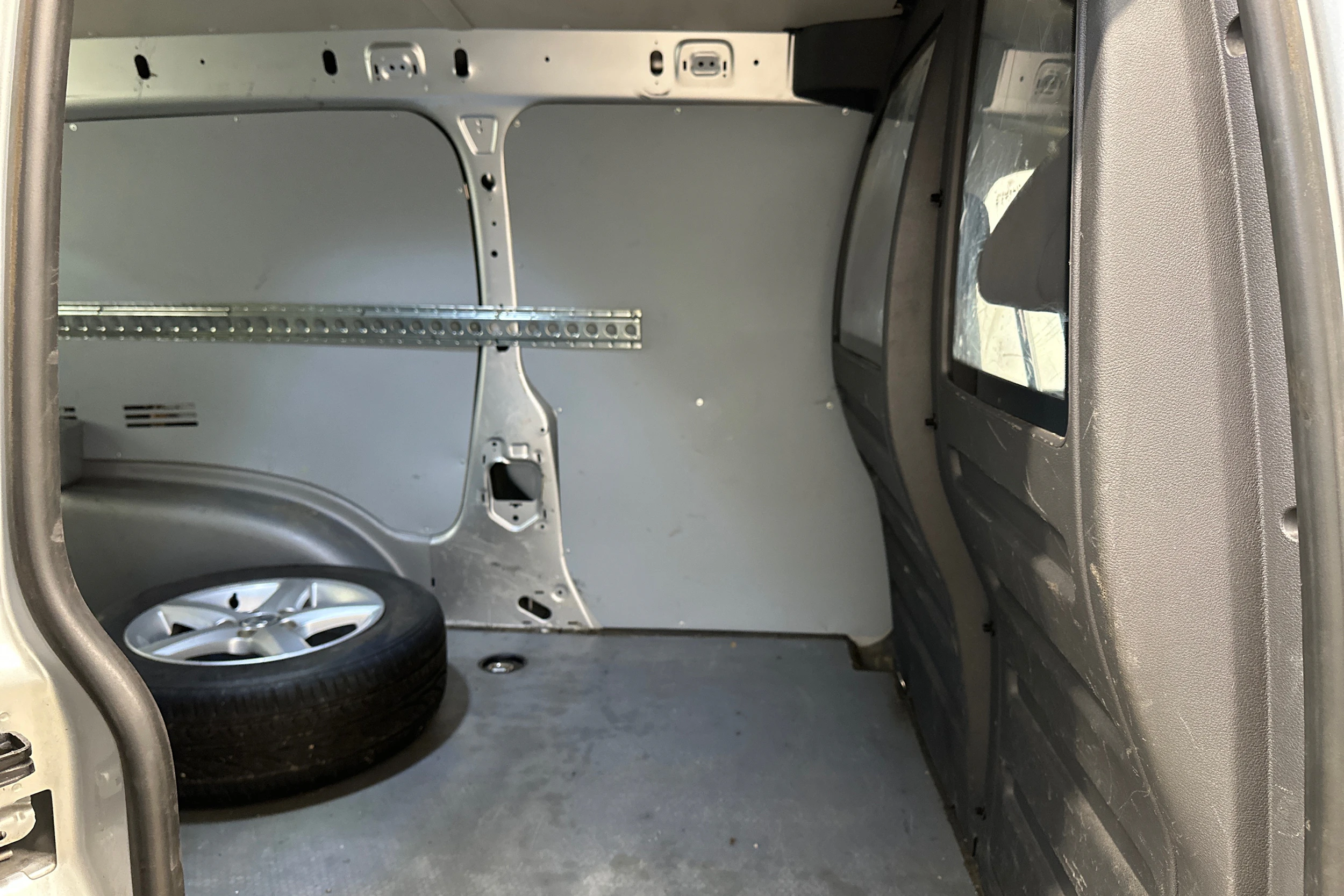 hopea Volkswagen Caddy Maxi 2014 kuva 5.