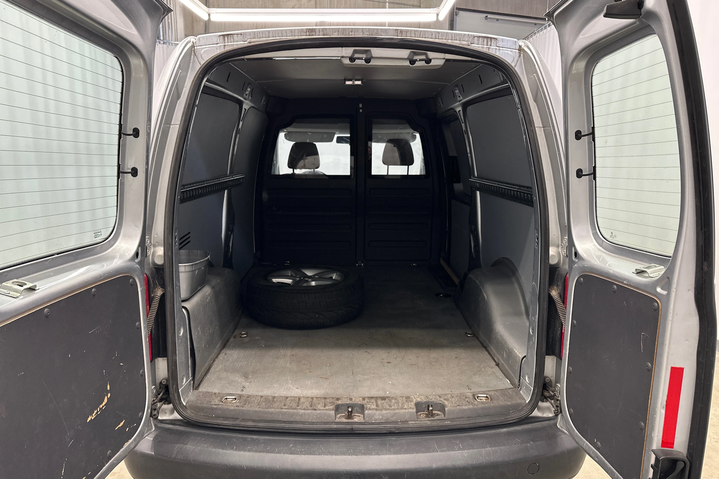 hopea Volkswagen Caddy Maxi 2014 kuva 6.