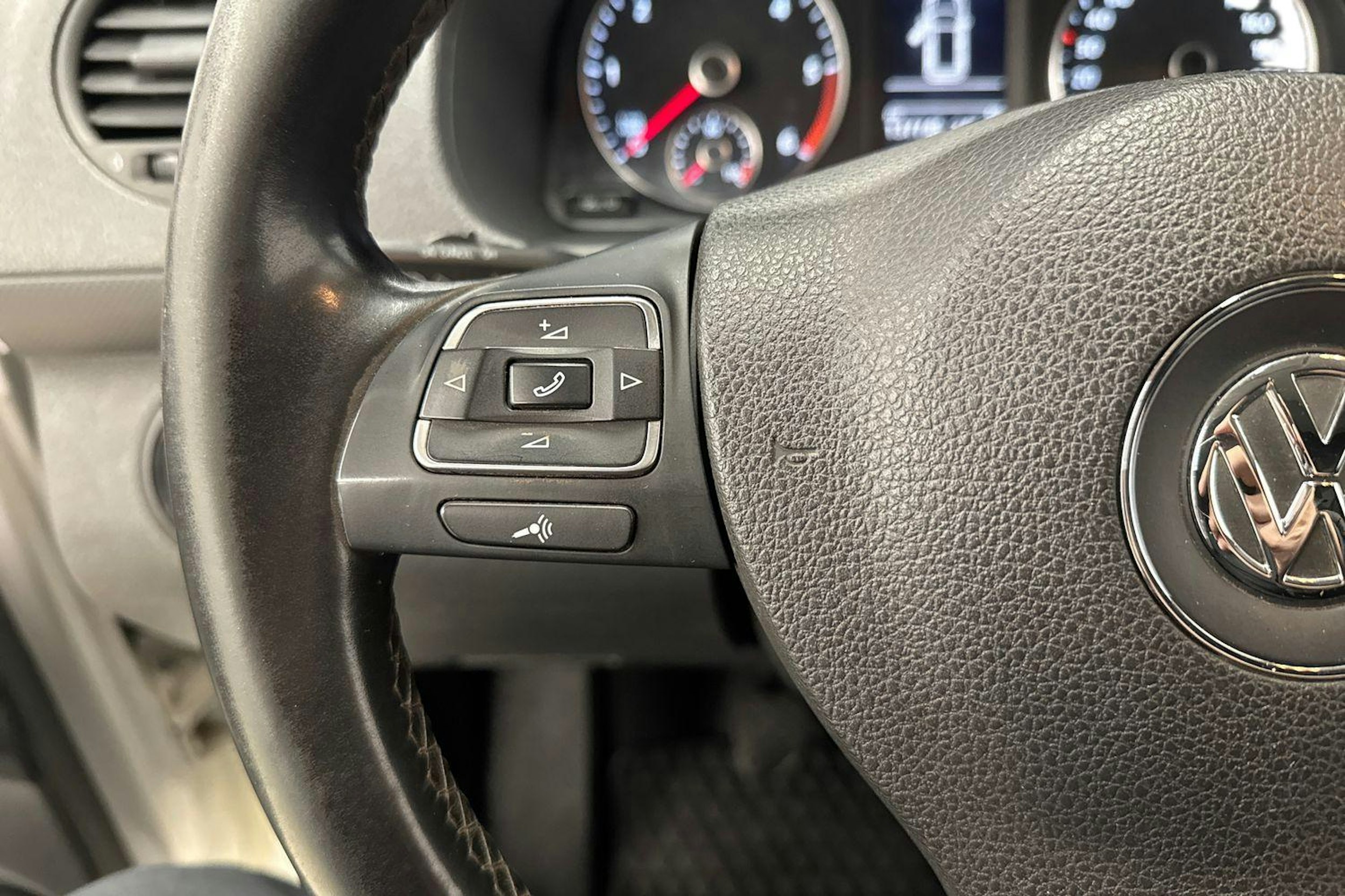 valkoinen Volkswagen Caddy Maxi 2015 kuva 12.