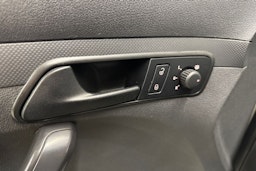 valkoinen Volkswagen Caddy Maxi 2015 kuva 16.