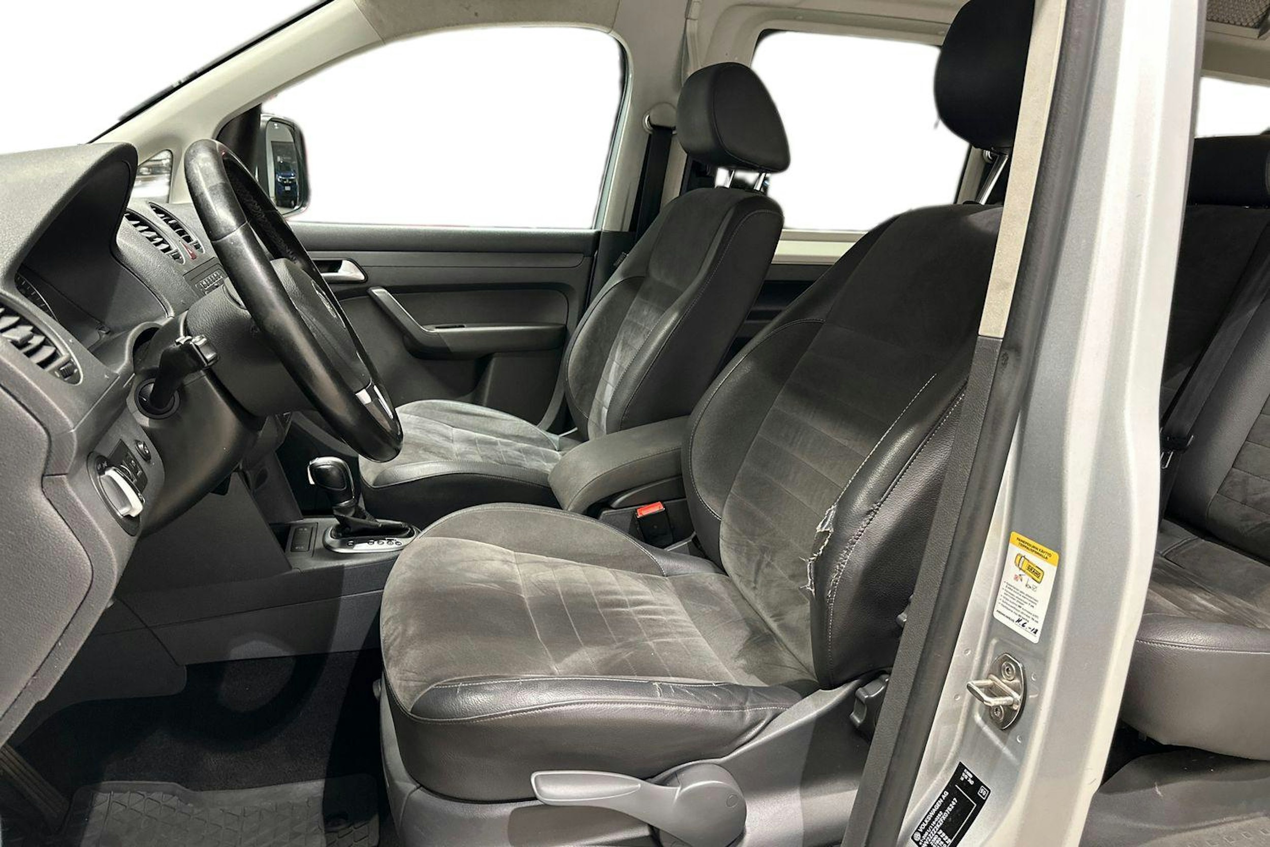 Hopea Volkswagen Caddy Maxi 2015 kuva 9.