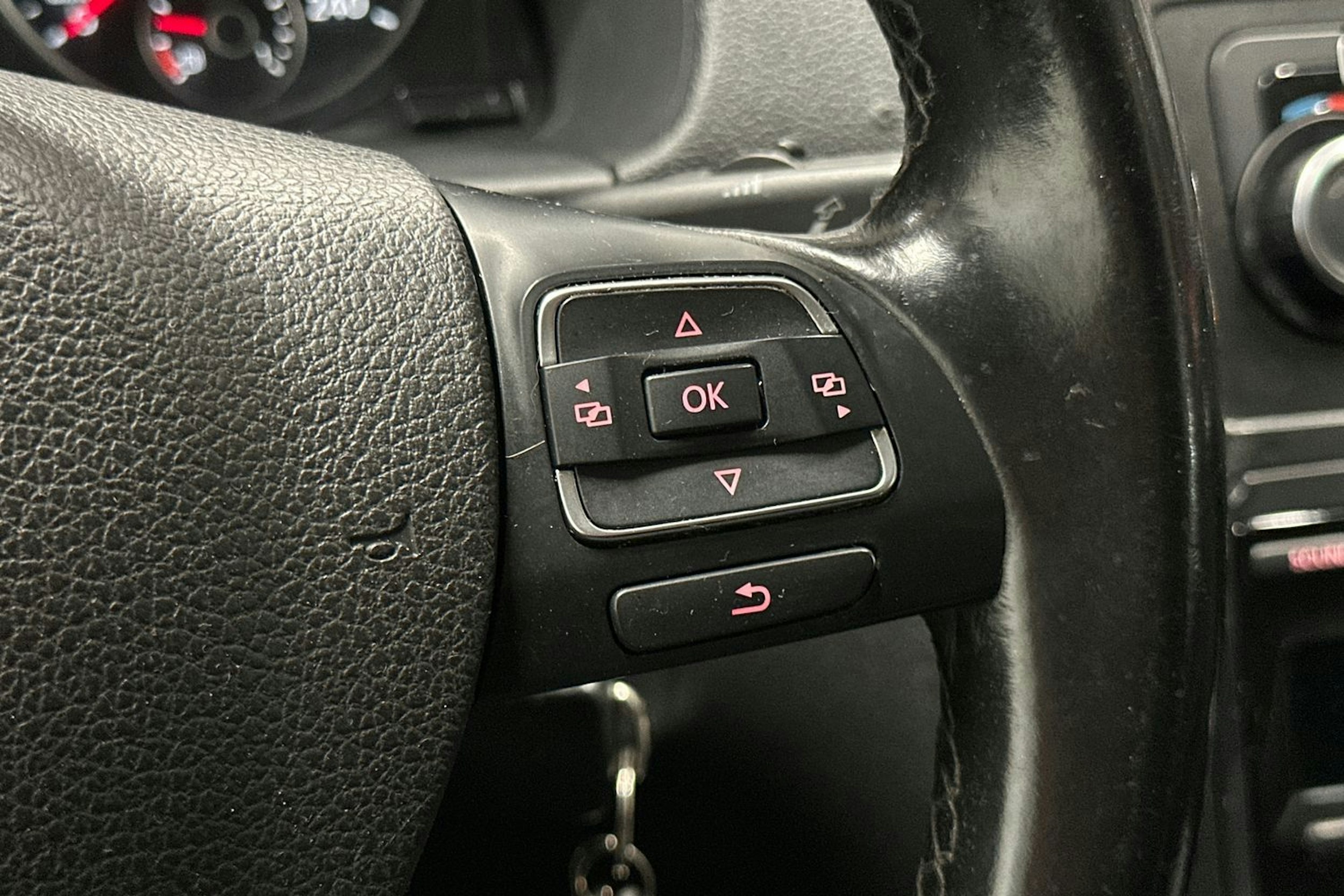 Hopea Volkswagen Caddy Maxi 2015 kuva 22.