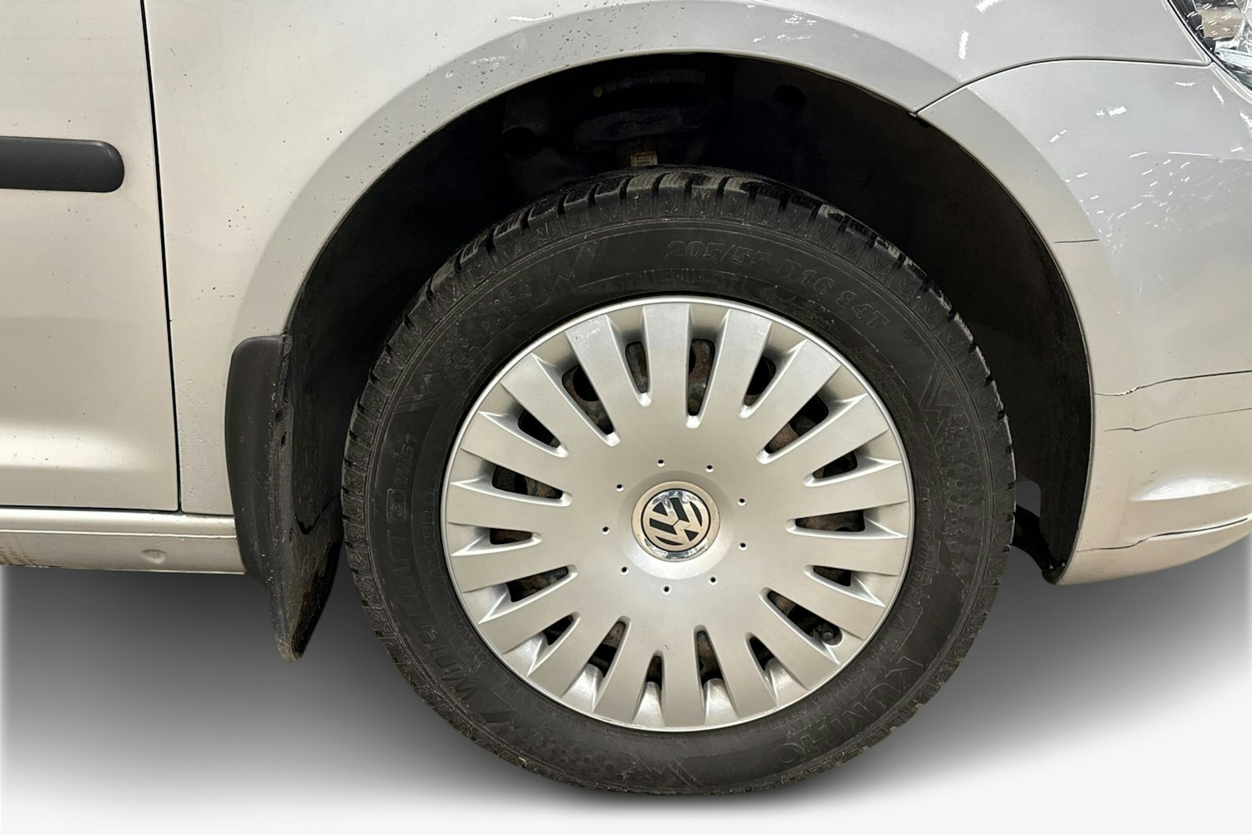 met. hopea Volkswagen Caddy Maxi 2015 kuva 12.