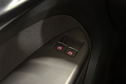 met. hopea Volkswagen Caddy Maxi 2015 kuva 21.