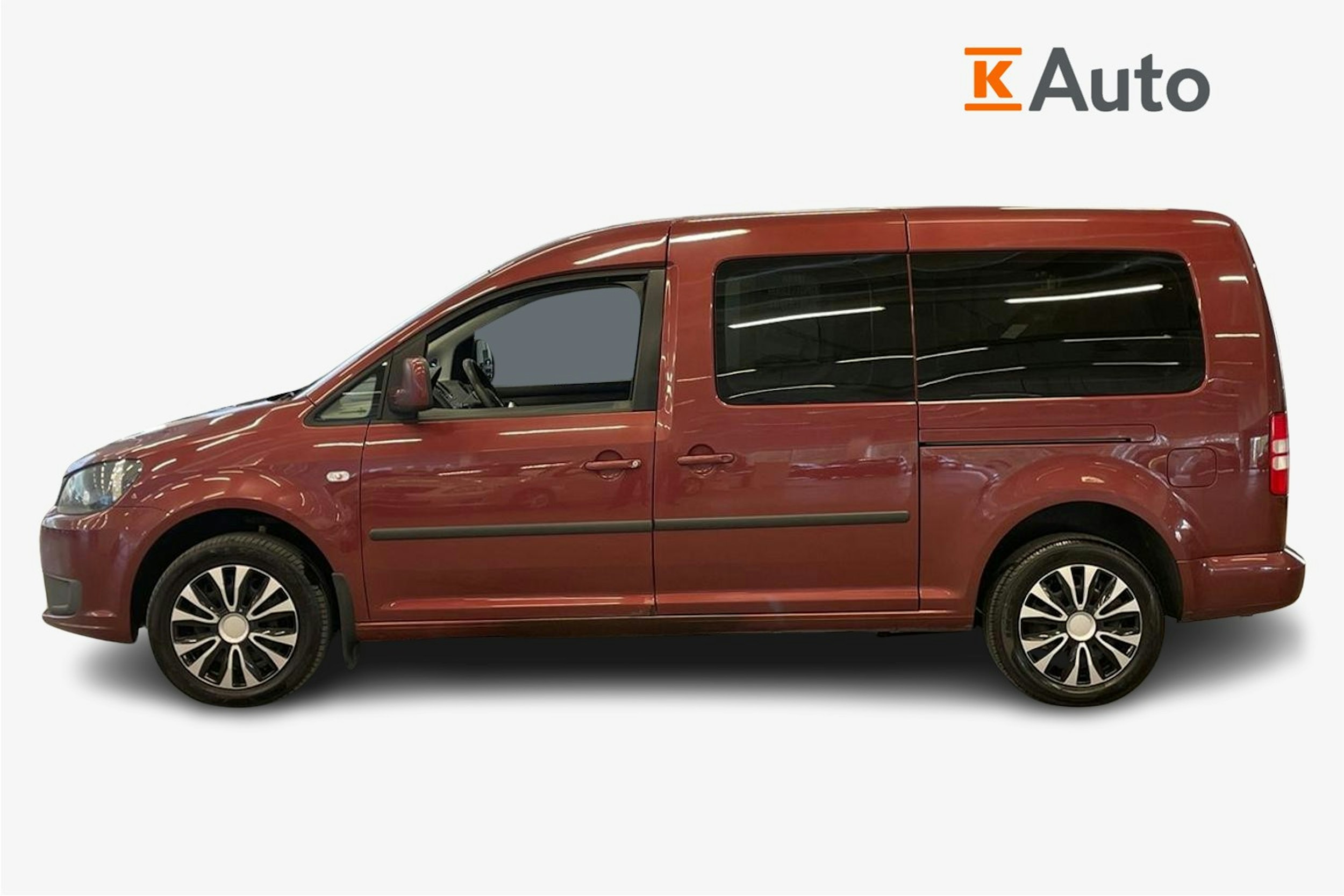 Punainen Volkswagen Caddy Maxi 2015 kuva 6.