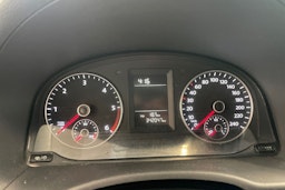 Punainen Volkswagen Caddy Maxi 2015 kuva 14.