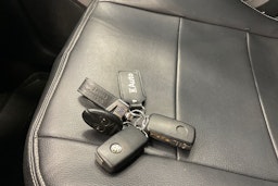 Punainen Volkswagen Caddy Maxi 2015 kuva 17.