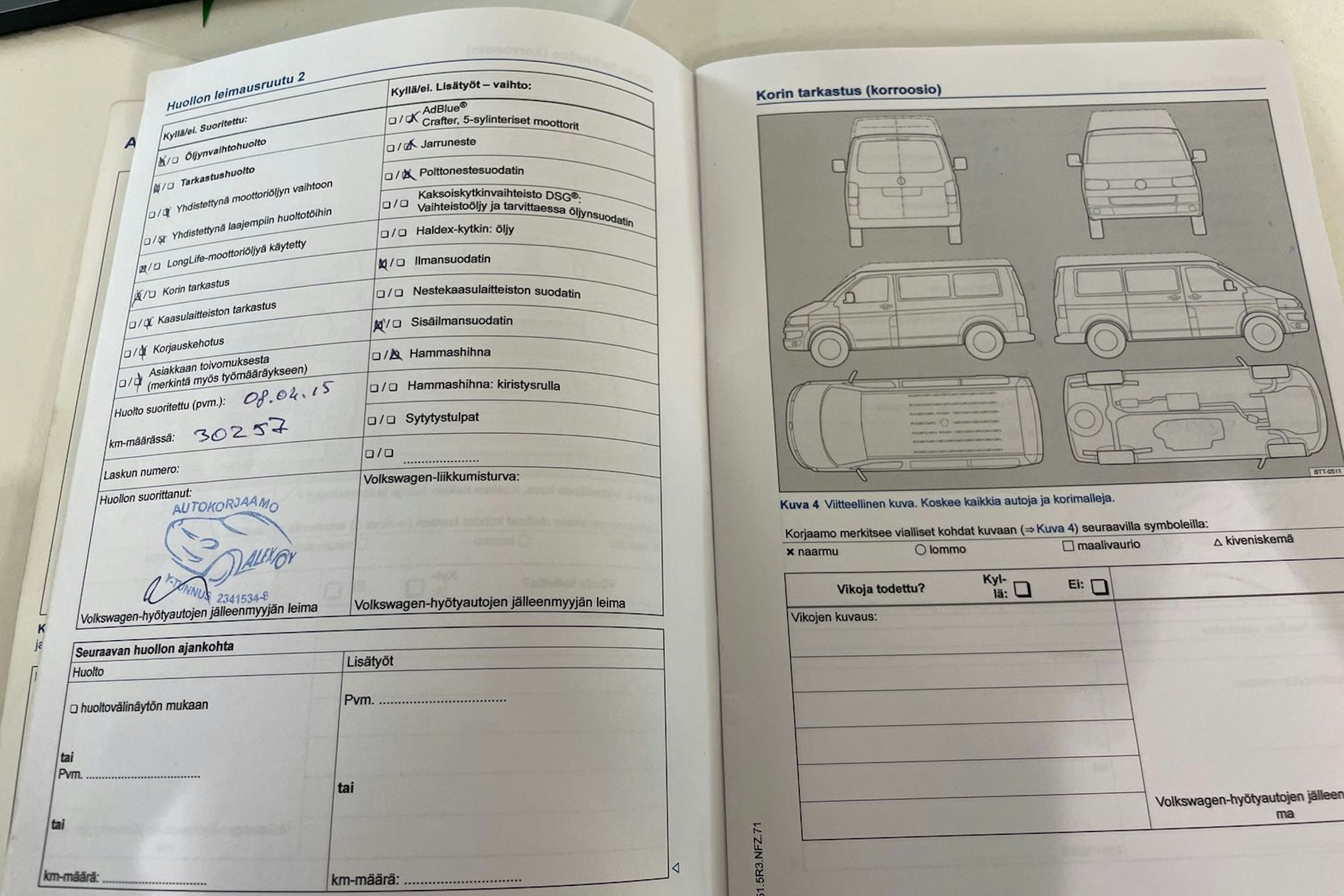 Punainen Volkswagen Caddy Maxi 2015 kuva 26.