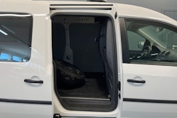 Valkoinen Volkswagen Caddy Maxi 2015 kuva 12.