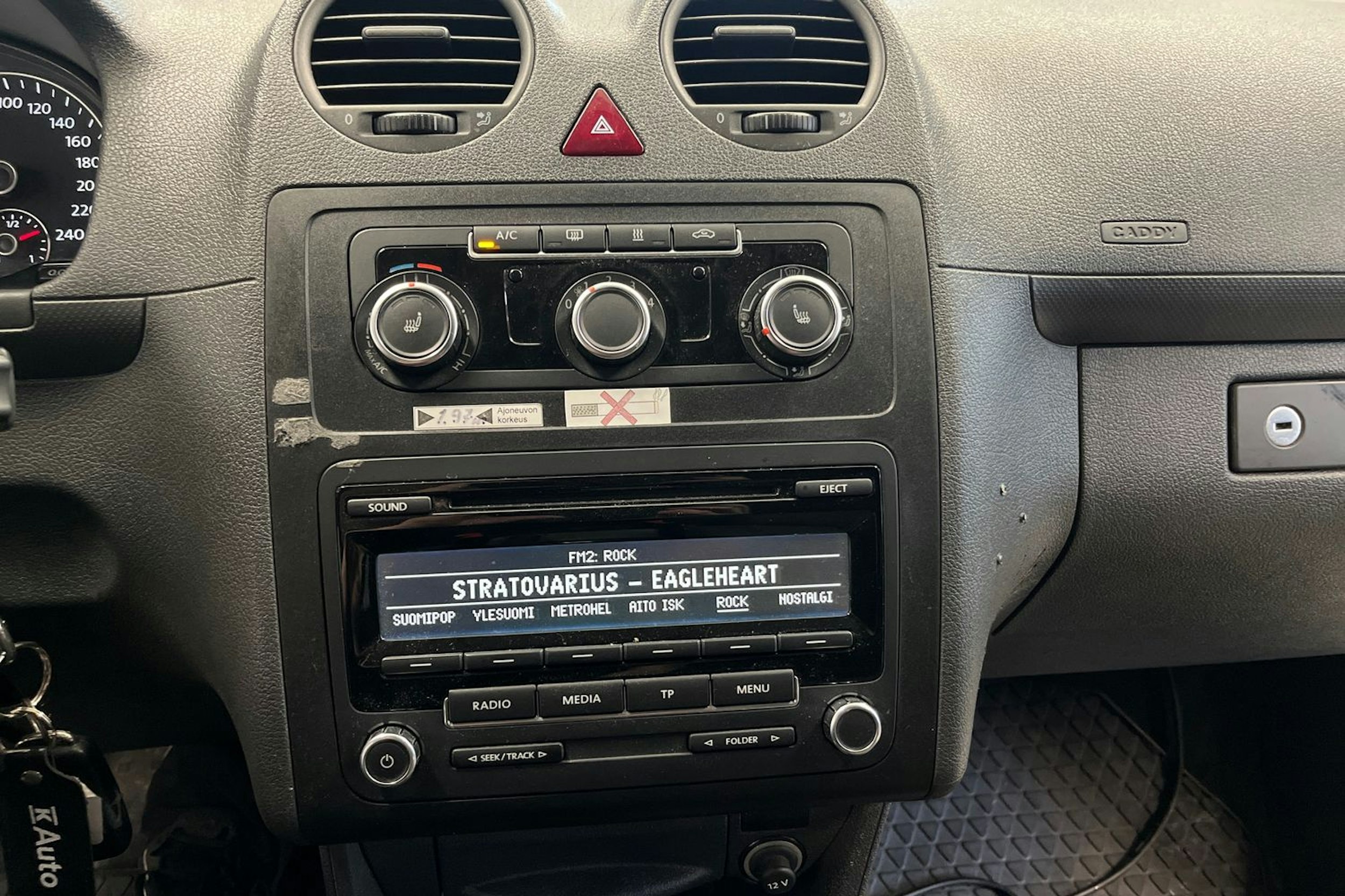 Valkoinen Volkswagen Caddy Maxi 2015 kuva 17.