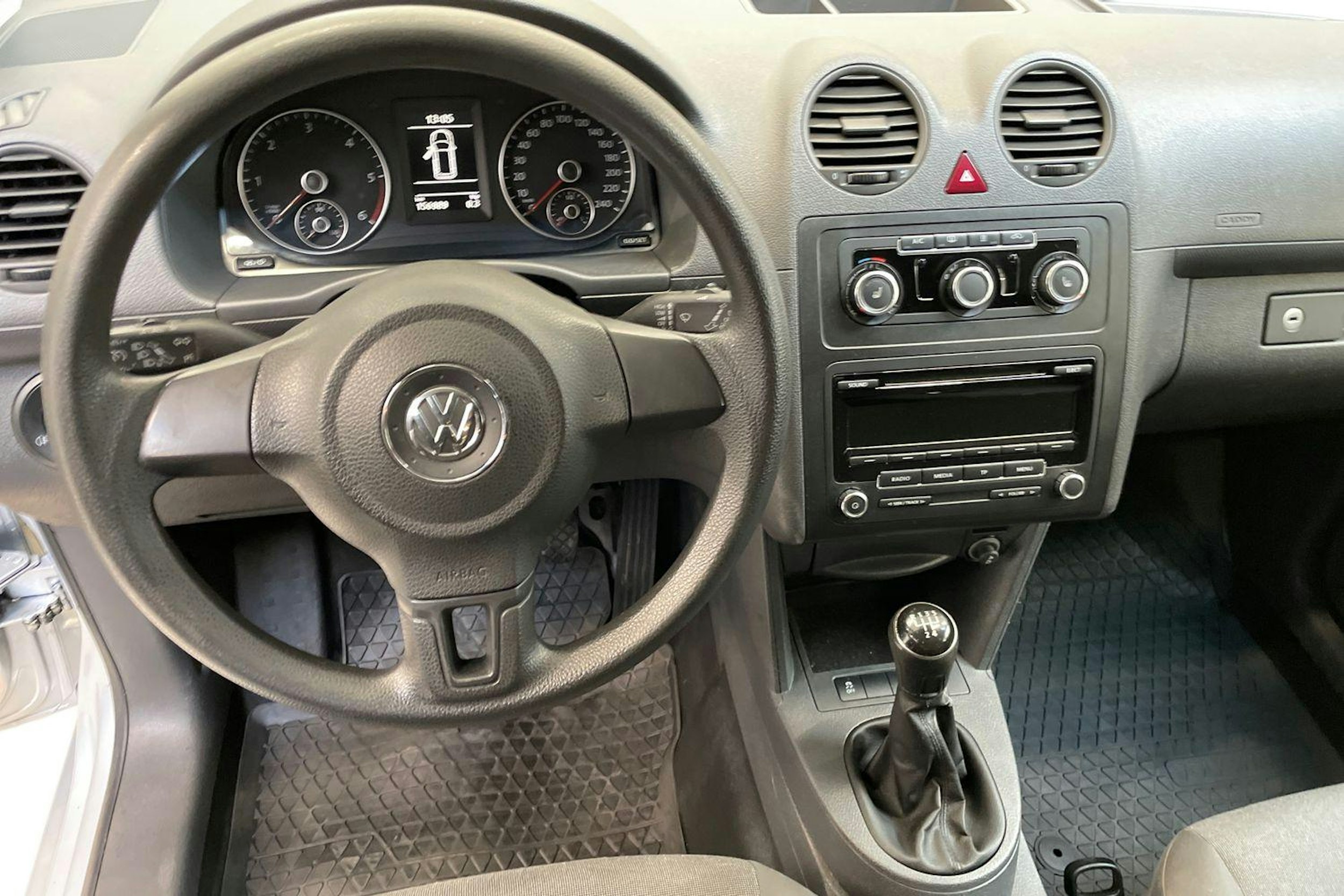 hopea Volkswagen Caddy Maxi 2015 kuva 9.