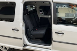 valkoinen Volkswagen Caddy Maxi 2016 kuva 13.