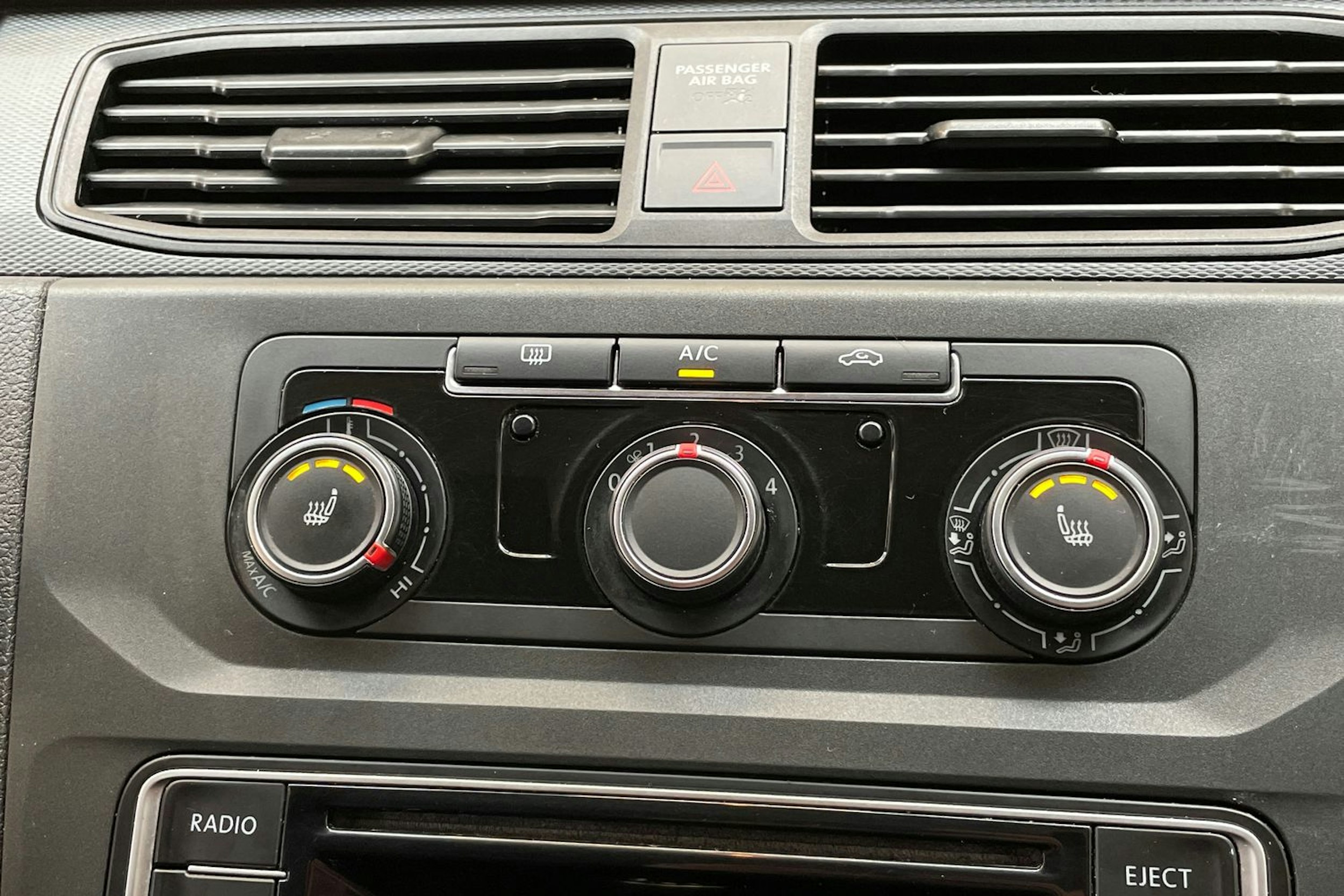 valkoinen Volkswagen Caddy Maxi 2016 kuva 21.