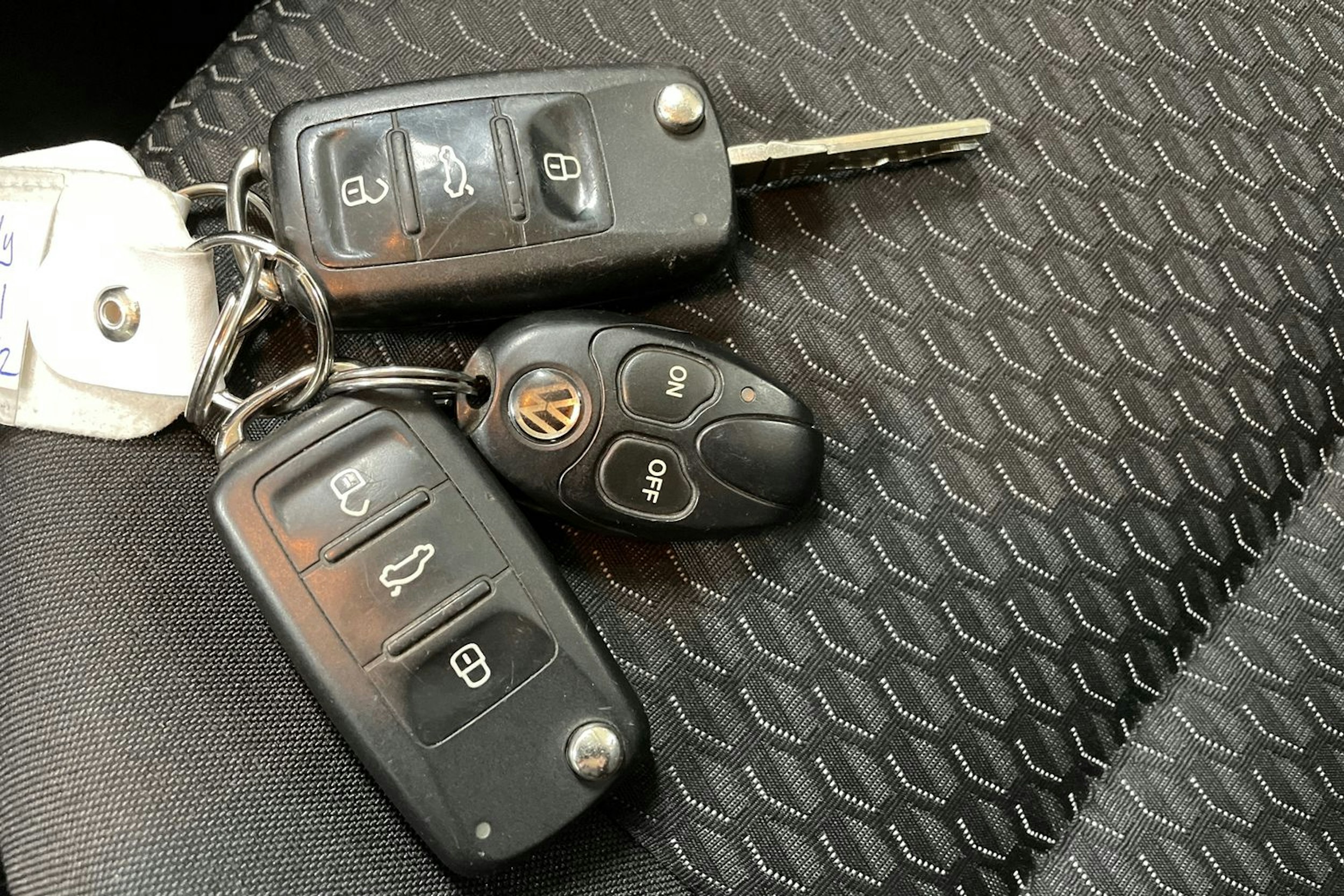 Punainen Volkswagen Caddy Maxi 2016 kuva 21.