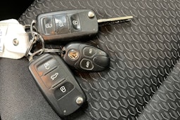 Punainen Volkswagen Caddy Maxi 2016 kuva 21.