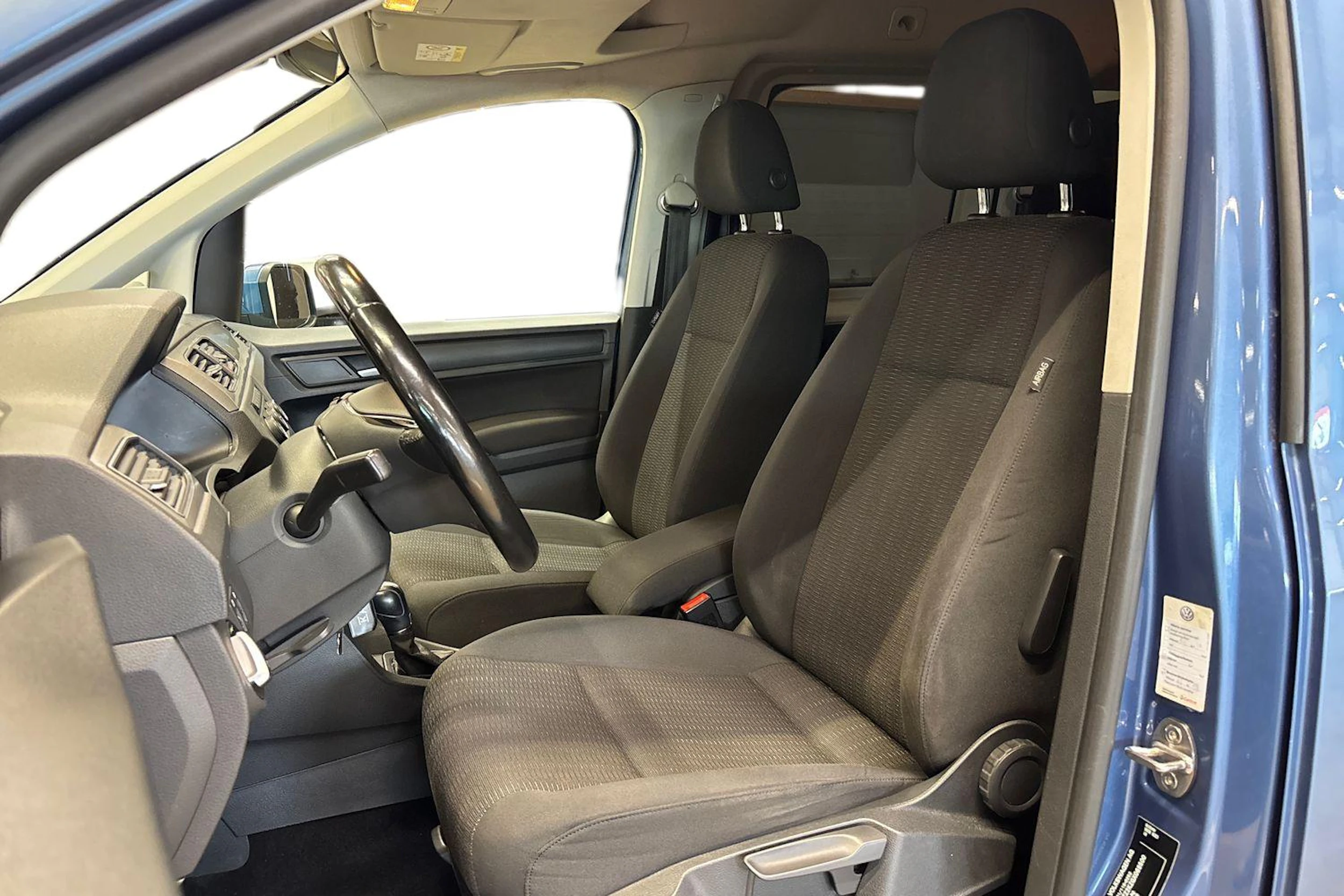 met. sininen Volkswagen Caddy Maxi 2016 kuva 8.
