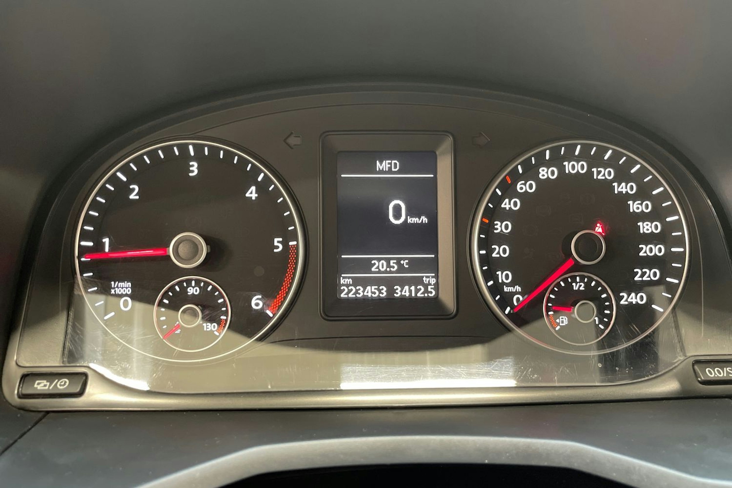 valkoinen Volkswagen Caddy Maxi 2016 kuva 20.