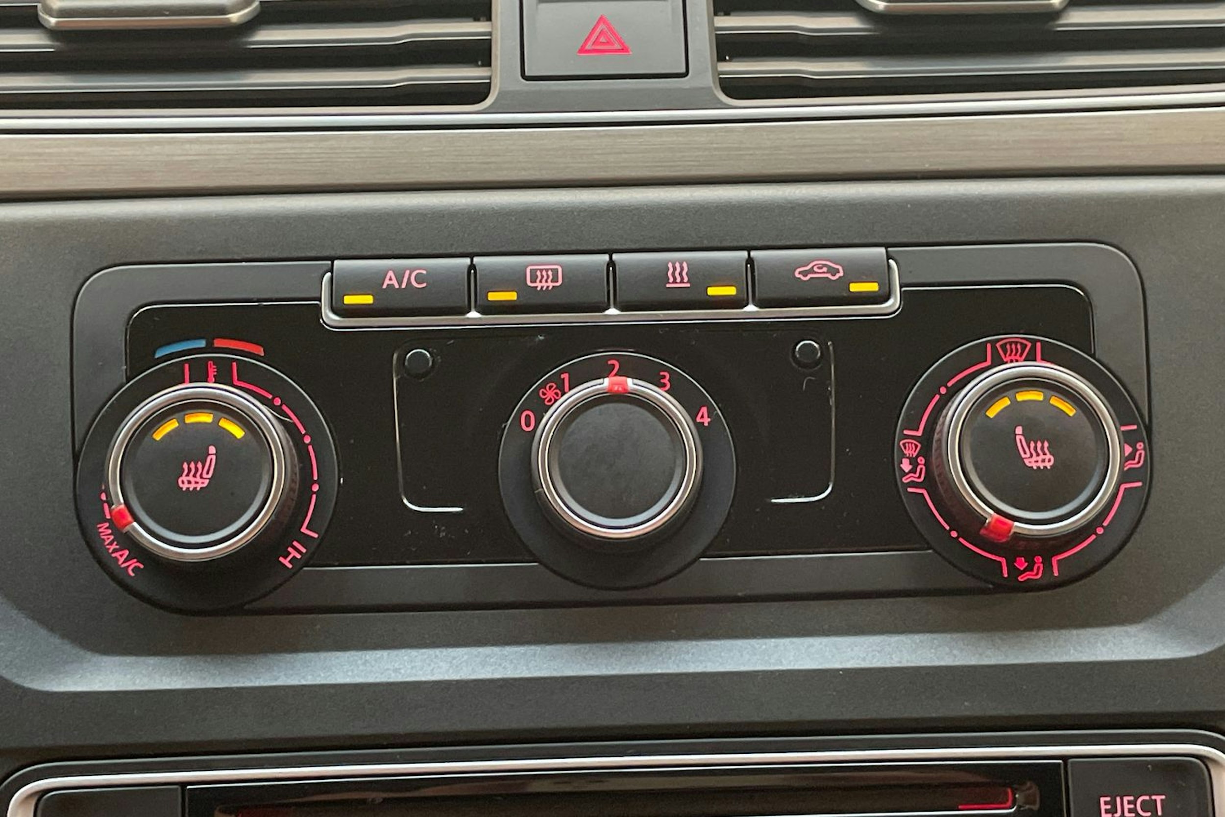valkoinen Volkswagen Caddy Maxi 2016 kuva 21.