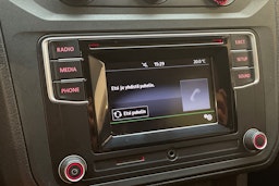 valkoinen Volkswagen Caddy Maxi 2016 kuva 24.