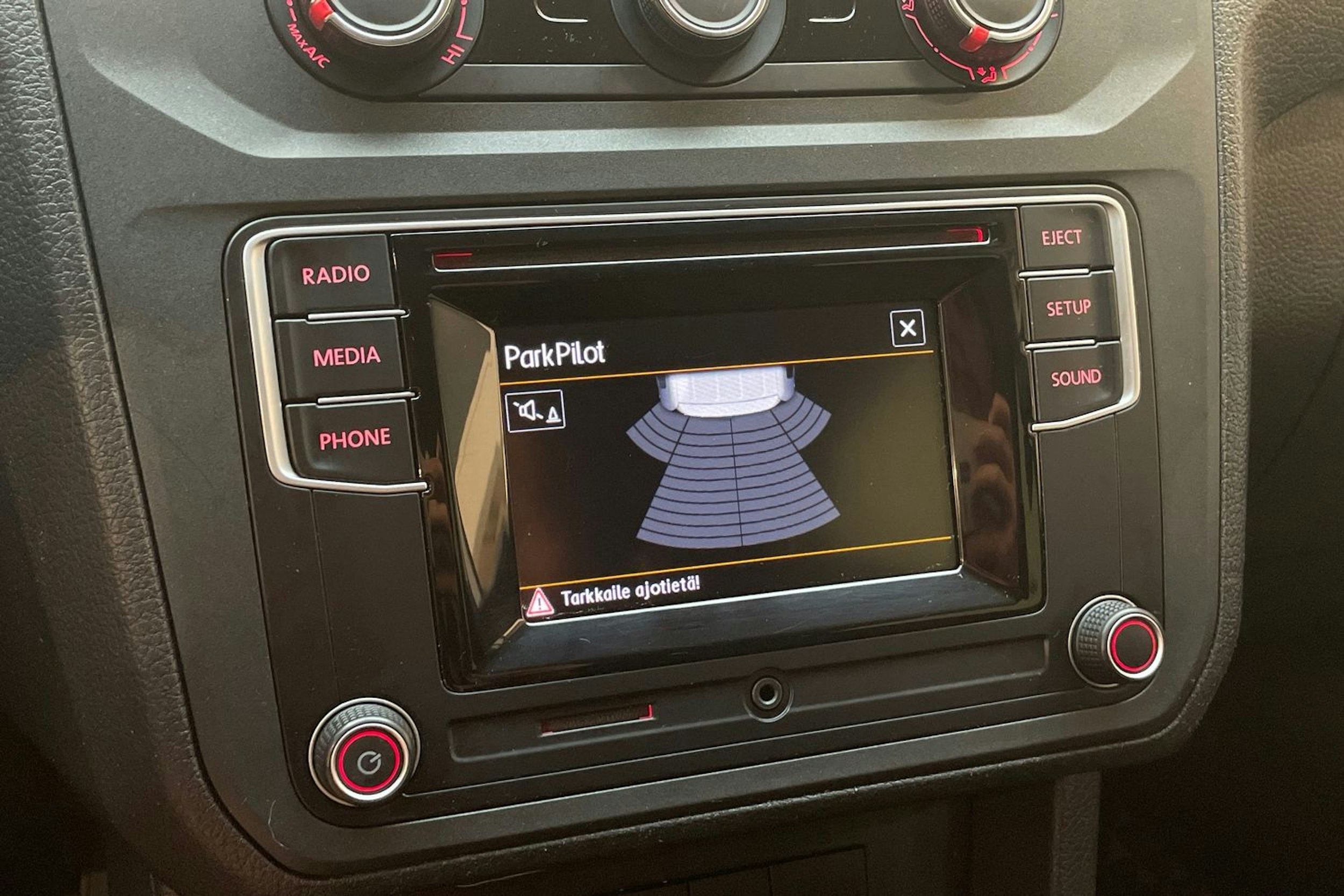 valkoinen Volkswagen Caddy Maxi 2016 kuva 25.