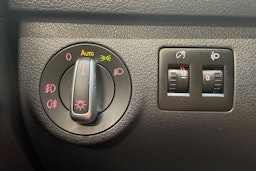 valkoinen Volkswagen Caddy Maxi 2016 kuva 26.