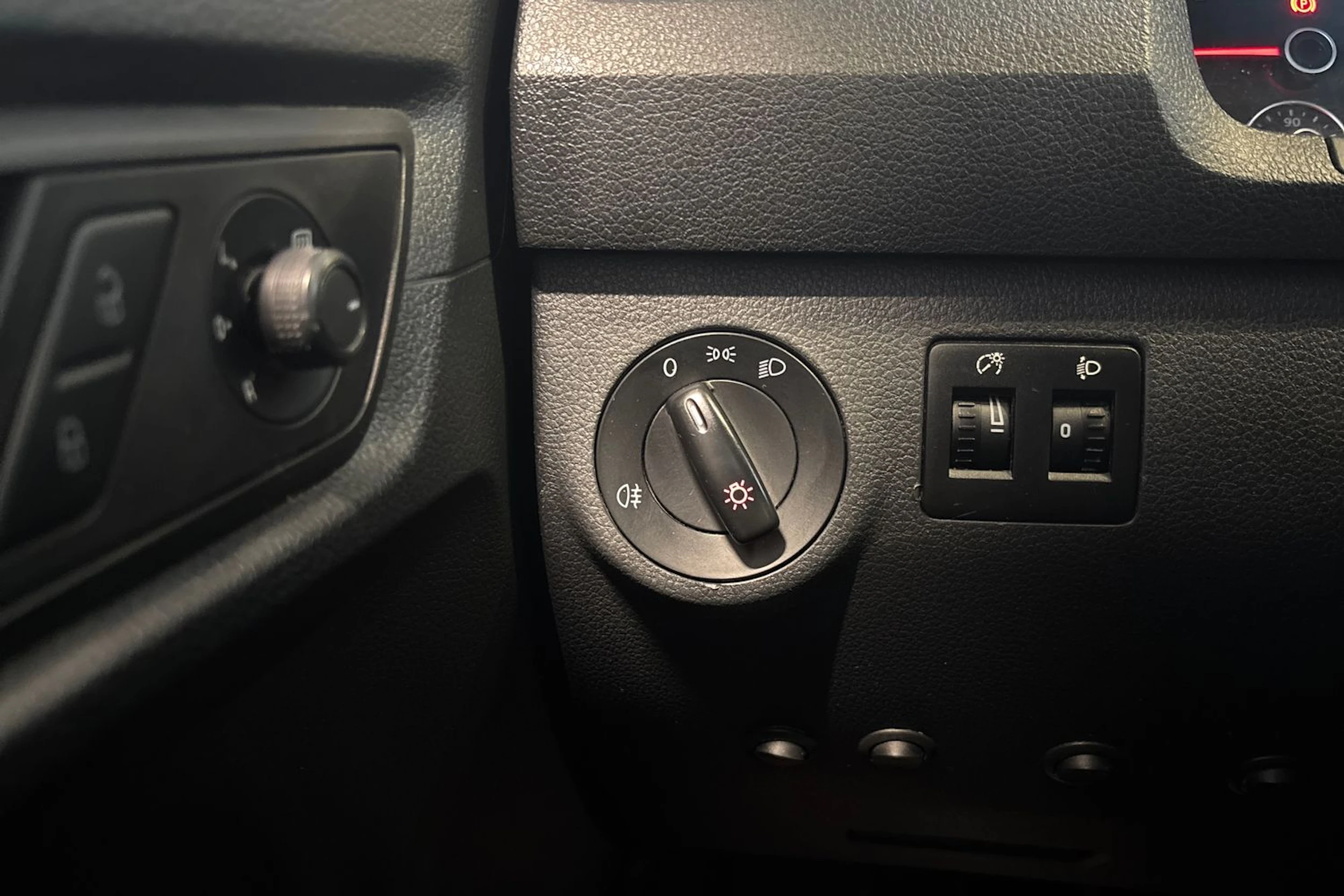 Hopea Volkswagen Caddy Maxi 2016 kuva 14.