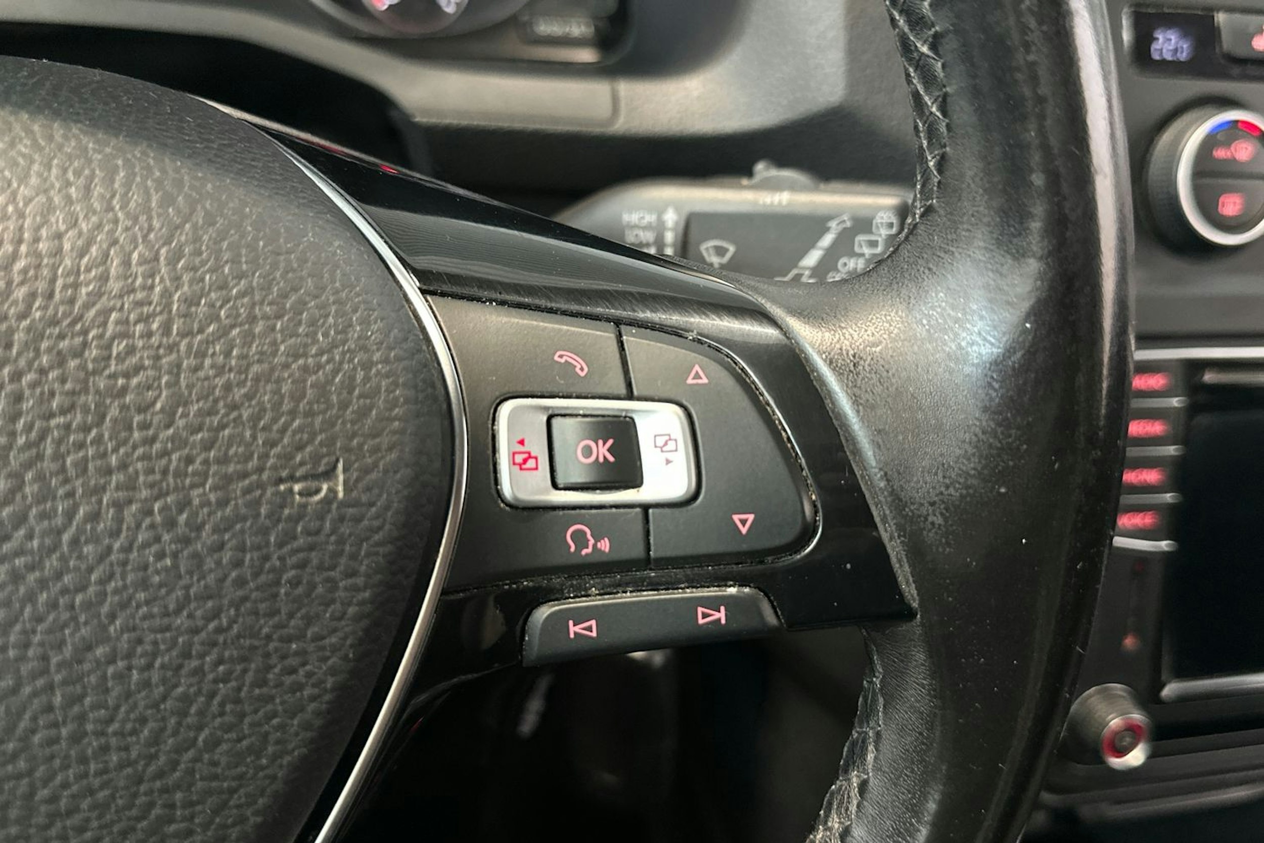 harmaa Volkswagen Caddy Maxi 2016 kuva 21.