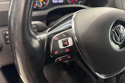 punainen Volkswagen Caddy Maxi 2016 kuva 15.