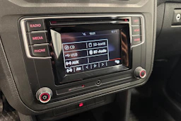 punainen Volkswagen Caddy Maxi 2016 kuva 16.