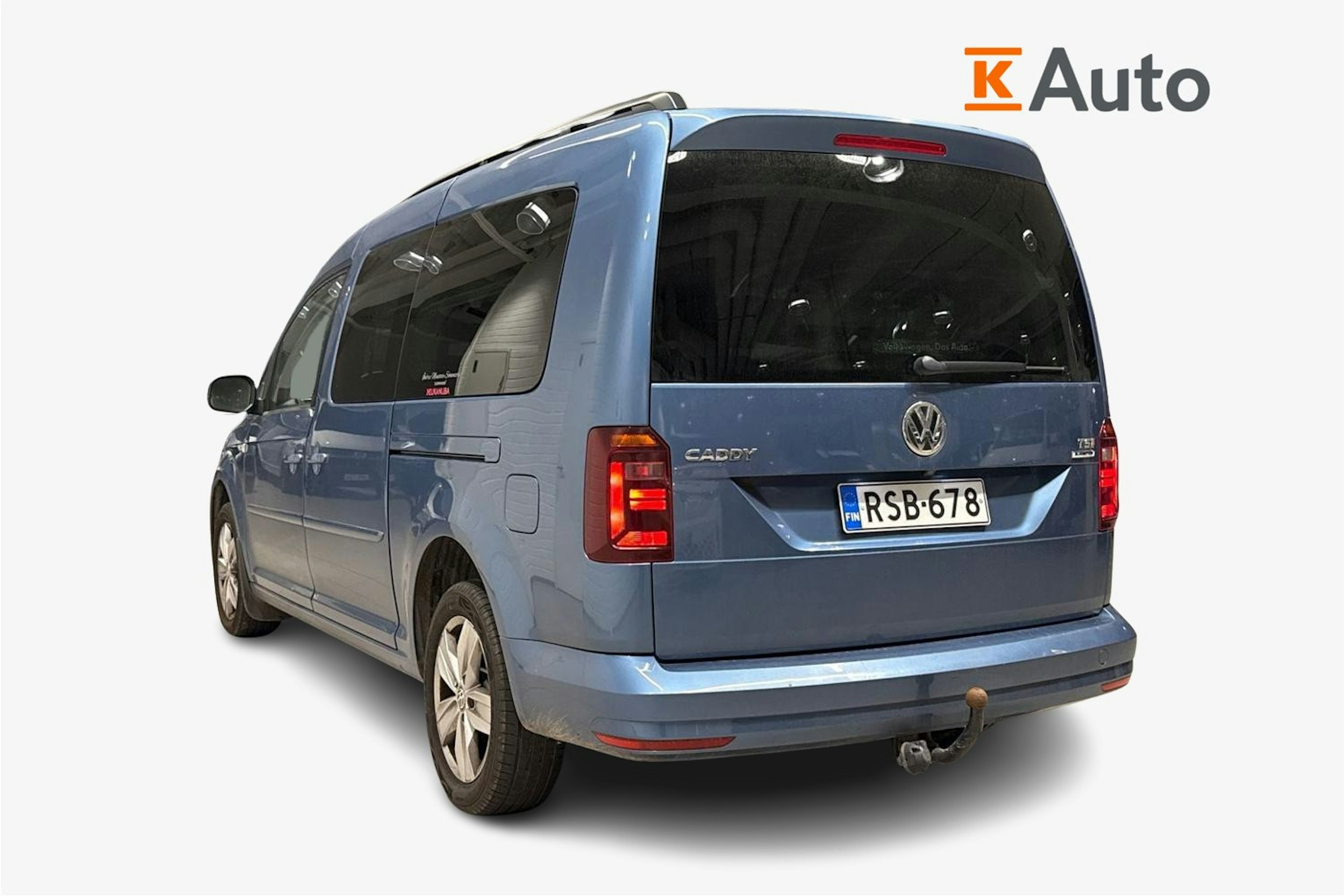 Sininen Volkswagen Caddy Maxi 2016 kuva 2.