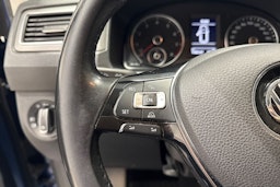 Sininen Volkswagen Caddy Maxi 2016 kuva 19.