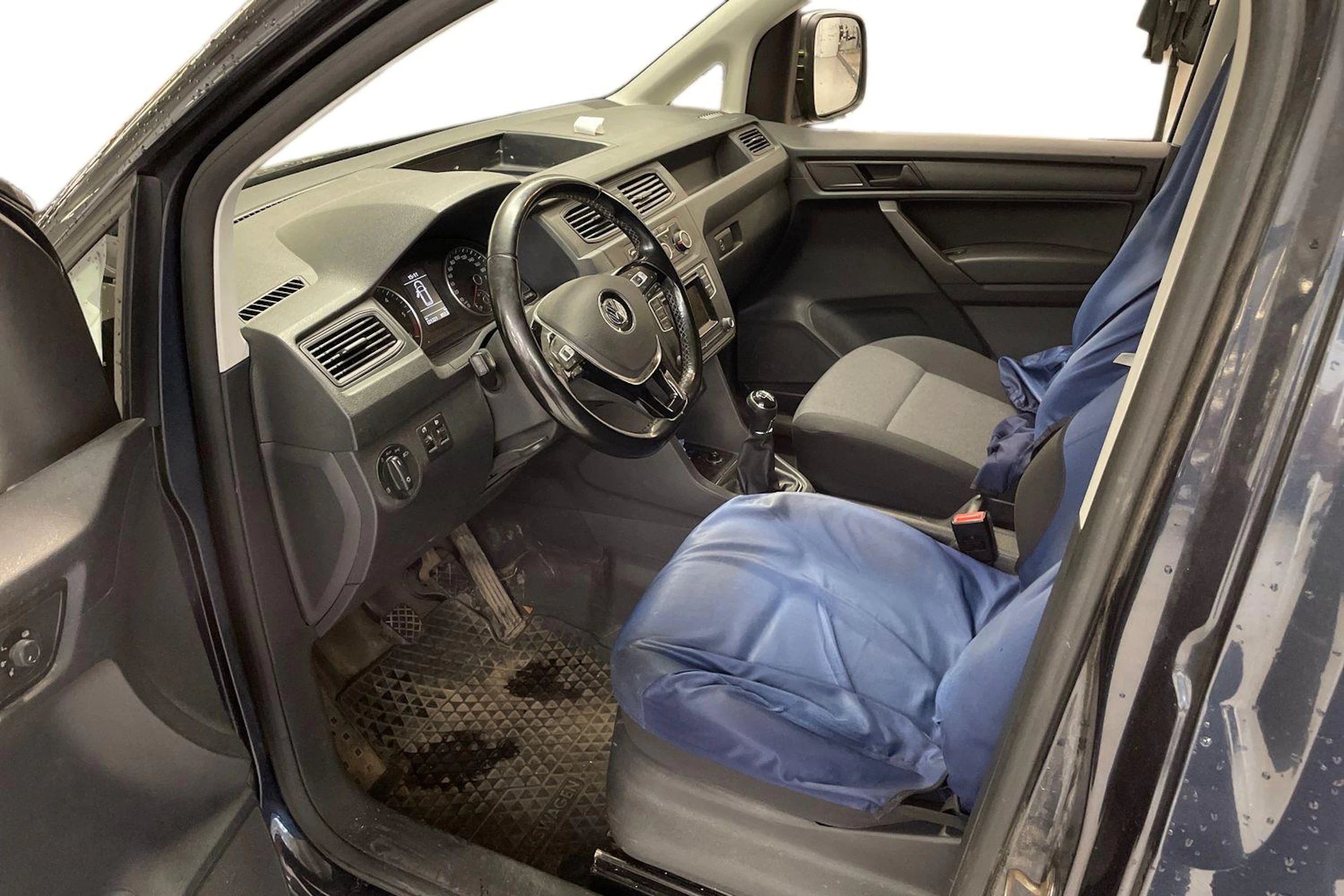 sininen Volkswagen Caddy Maxi 2016 kuva 3.