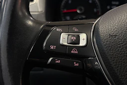sininen Volkswagen Caddy Maxi 2016 kuva 18.