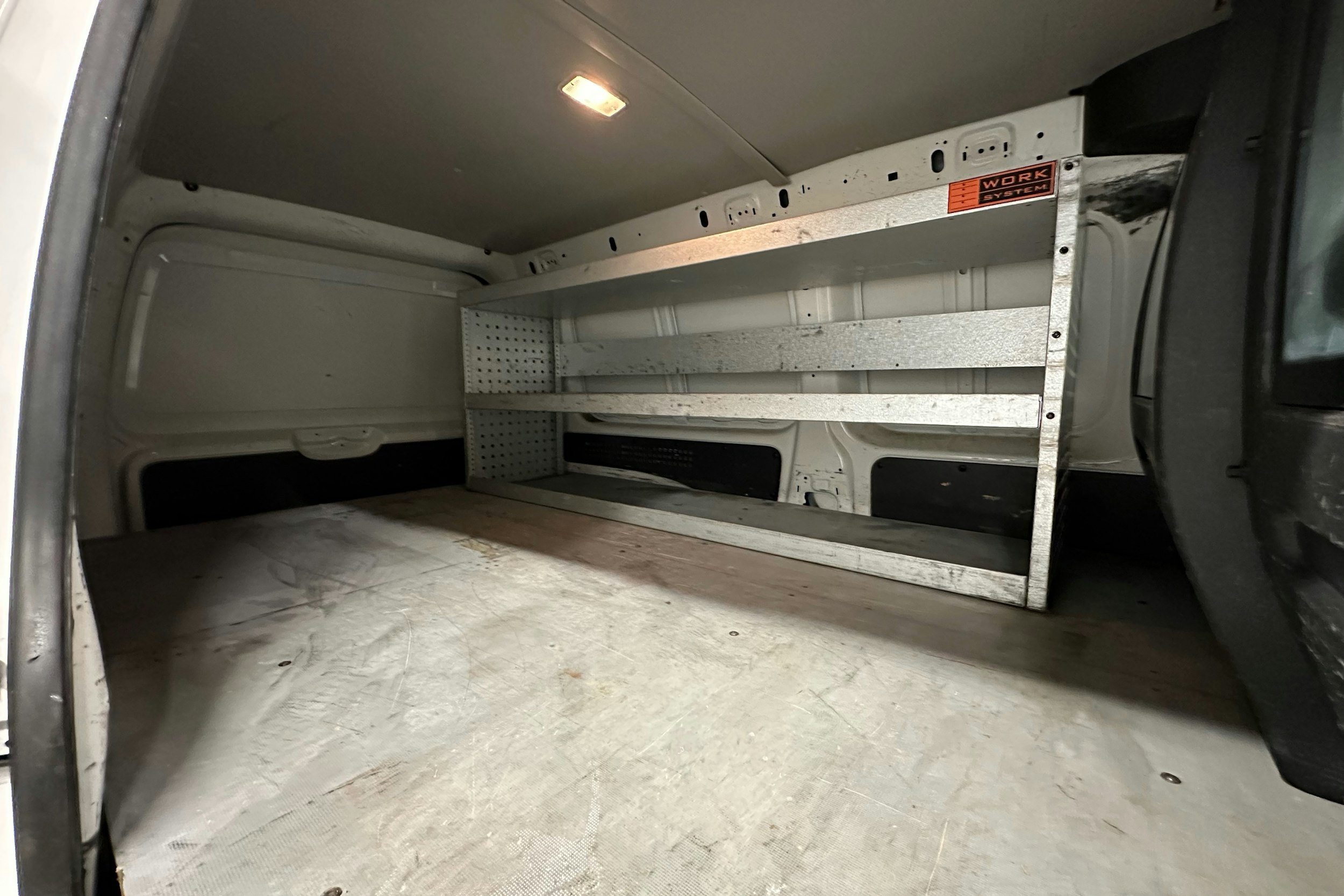 valkoinen Volkswagen Caddy Maxi 2018 kuva 17.