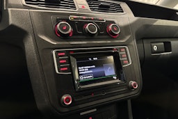 valkoinen Volkswagen Caddy Maxi 2017 kuva 21.