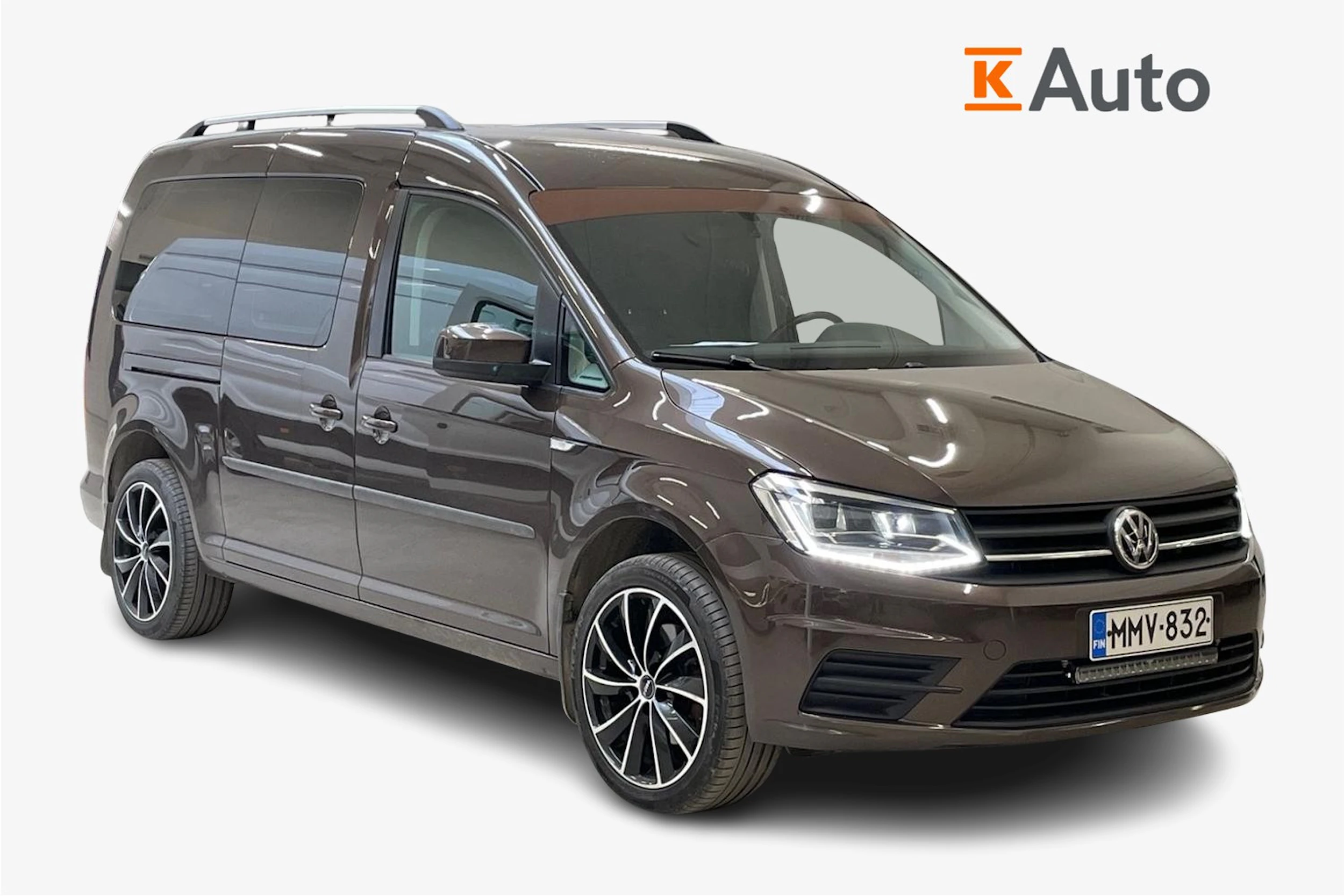 ruskea (beige) Volkswagen Caddy Maxi 2017 kuva 1.