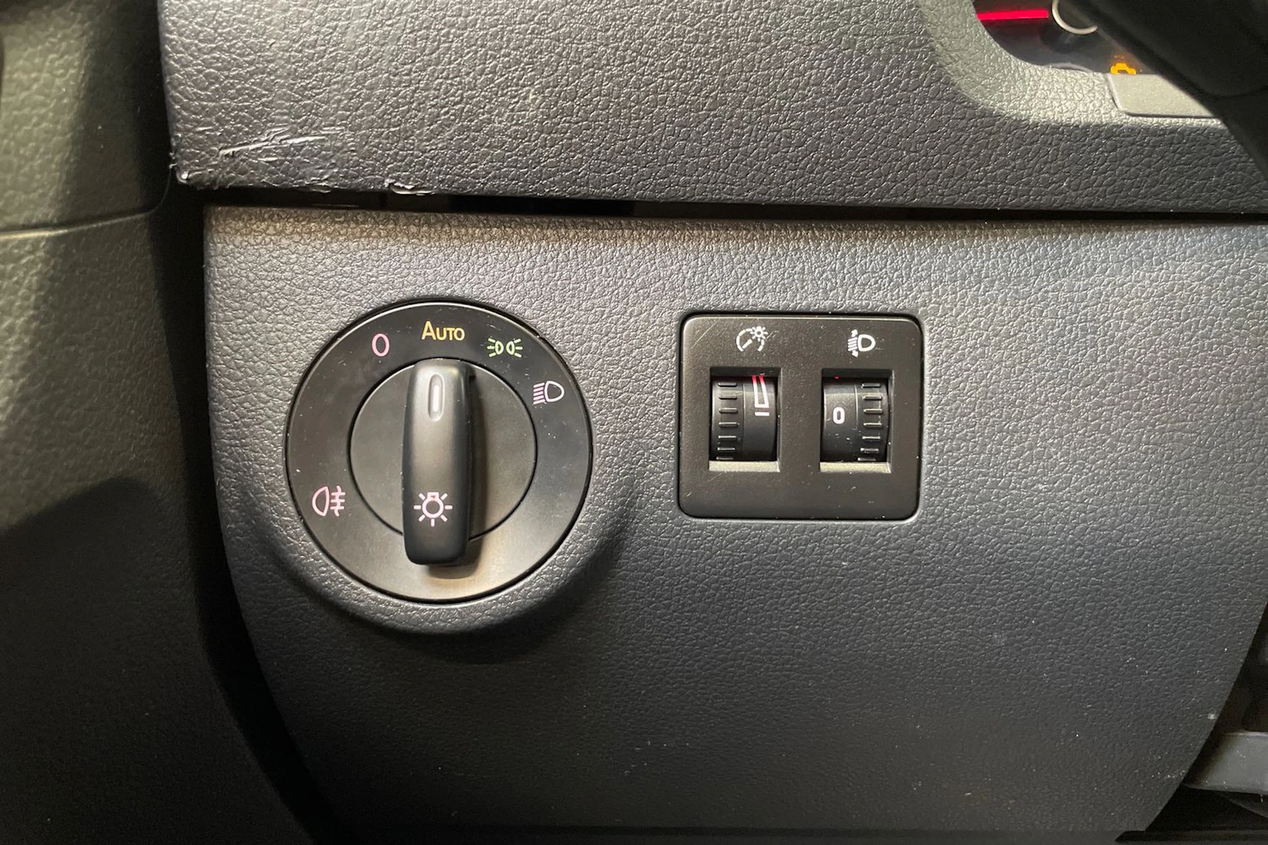 hopea Volkswagen Caddy Maxi 2017 kuva 28.