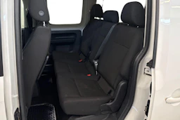 Valkoinen Volkswagen Caddy Maxi 2018 kuva 8.