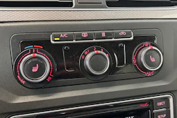 Valkoinen Volkswagen Caddy Maxi 2018 kuva 16.