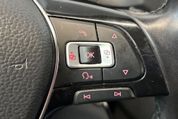 Valkoinen Volkswagen Caddy Maxi 2018 kuva 19.