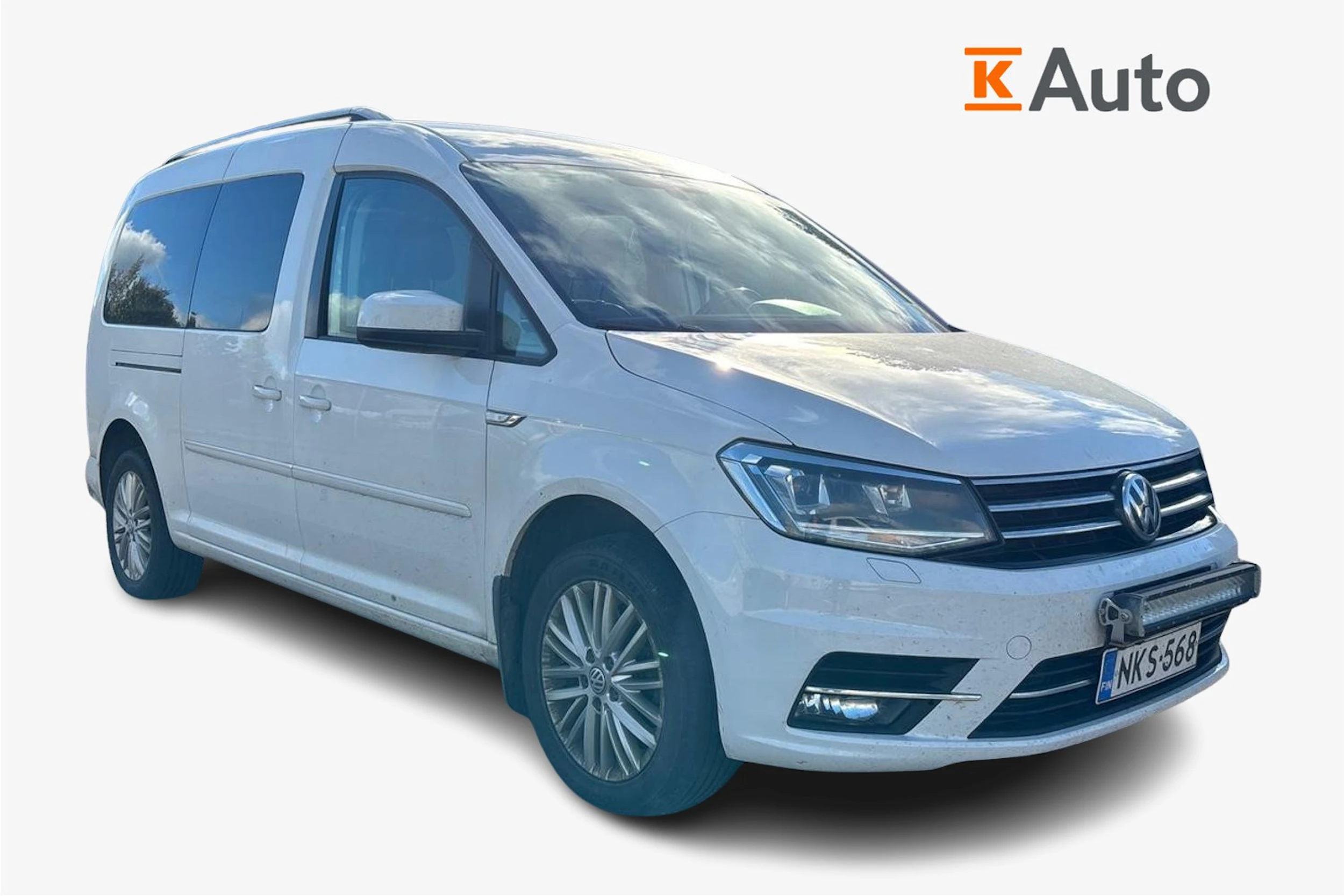 valkoinen Volkswagen Caddy Maxi 2017 kuva 1.