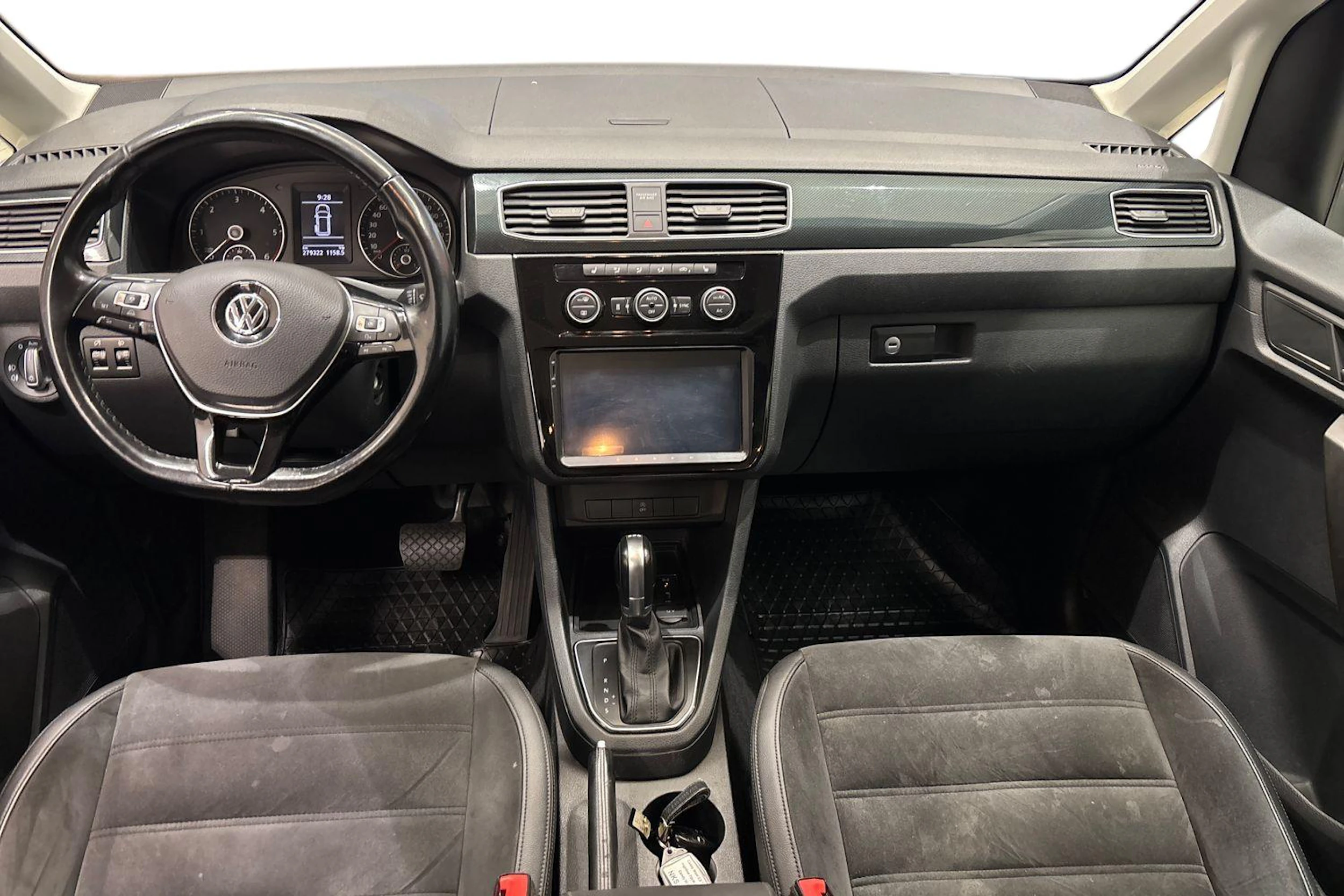valkoinen Volkswagen Caddy Maxi 2017 kuva 7.
